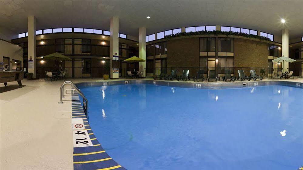 Holiday Inn ג'ונסבורו מראה חיצוני תמונה